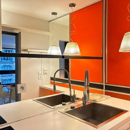 Spacious Luxembourg 6 People Apartment Paris